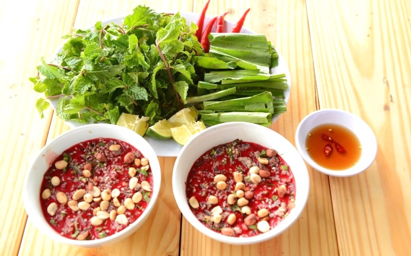 Tiết canh dê