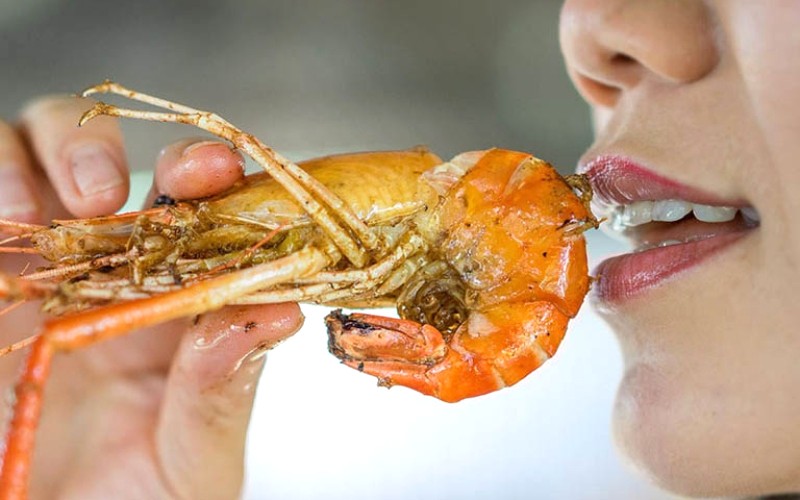 Tránh tiếp xúc với các chất gây dị ứng.