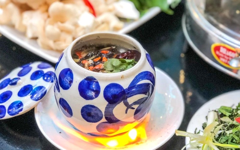 Mắt cá ngừ hầm thuốc Bắc
