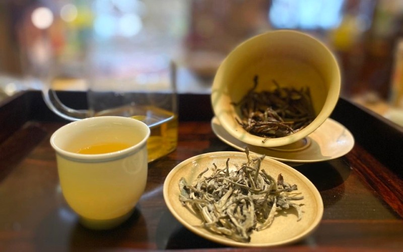 Trà cổ thụ Tây Bắc.