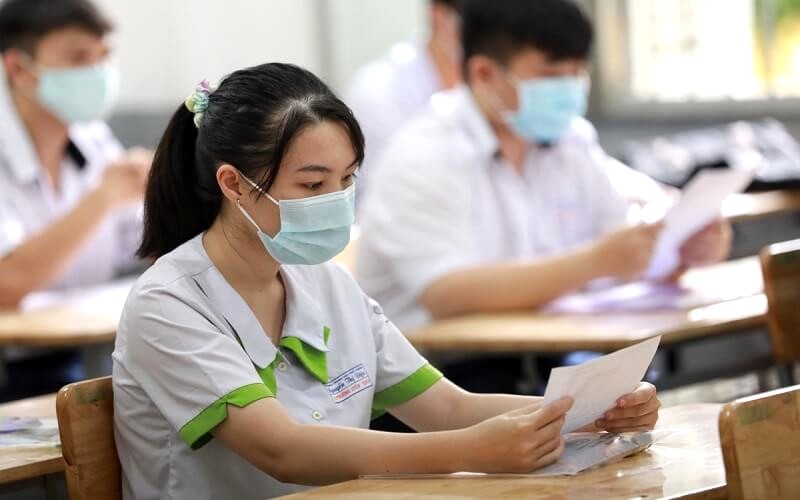 Ngày mai thi tốt nghiệp, chúc con thi thật tốt!