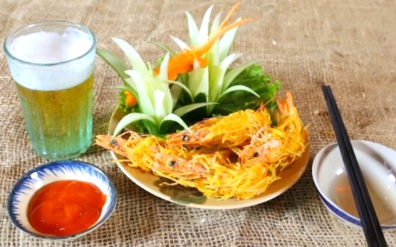 Thành phẩm tôm chiên hoàng bào
