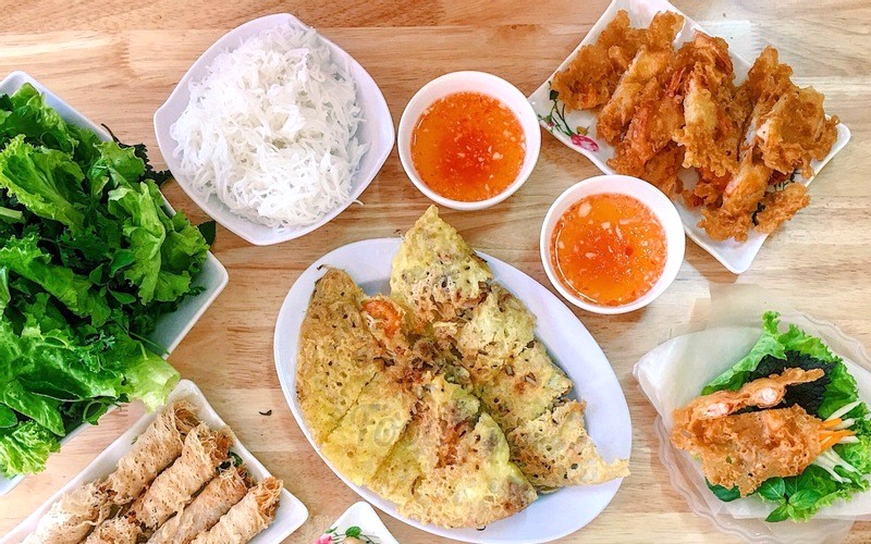 Nước chấm ở đây đậm đà